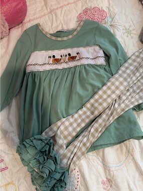 Girls Mint Green Smocked Duck Matching Set